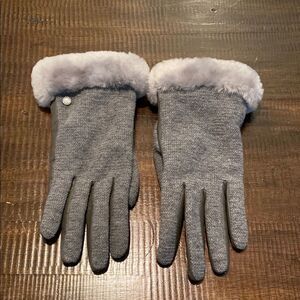 UGG Australia Shearling Casual Gloves Gray